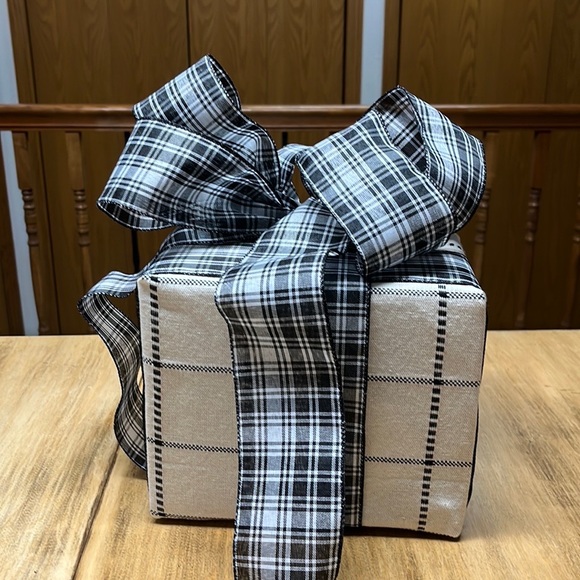 Tomorrow my closet will be emptied! - Picture 1 of 1